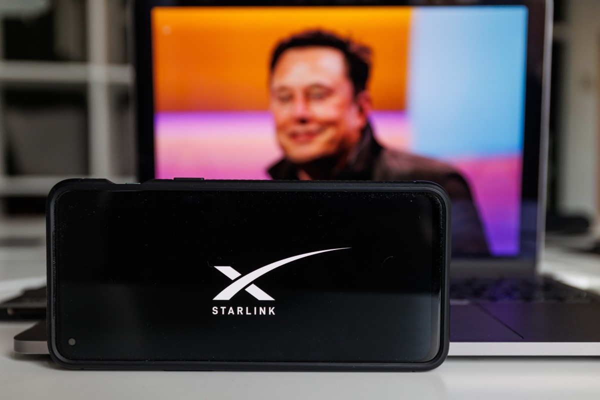 Elon Musk dopali smartfony. Niektórzy skorzystają już w 2024 roku