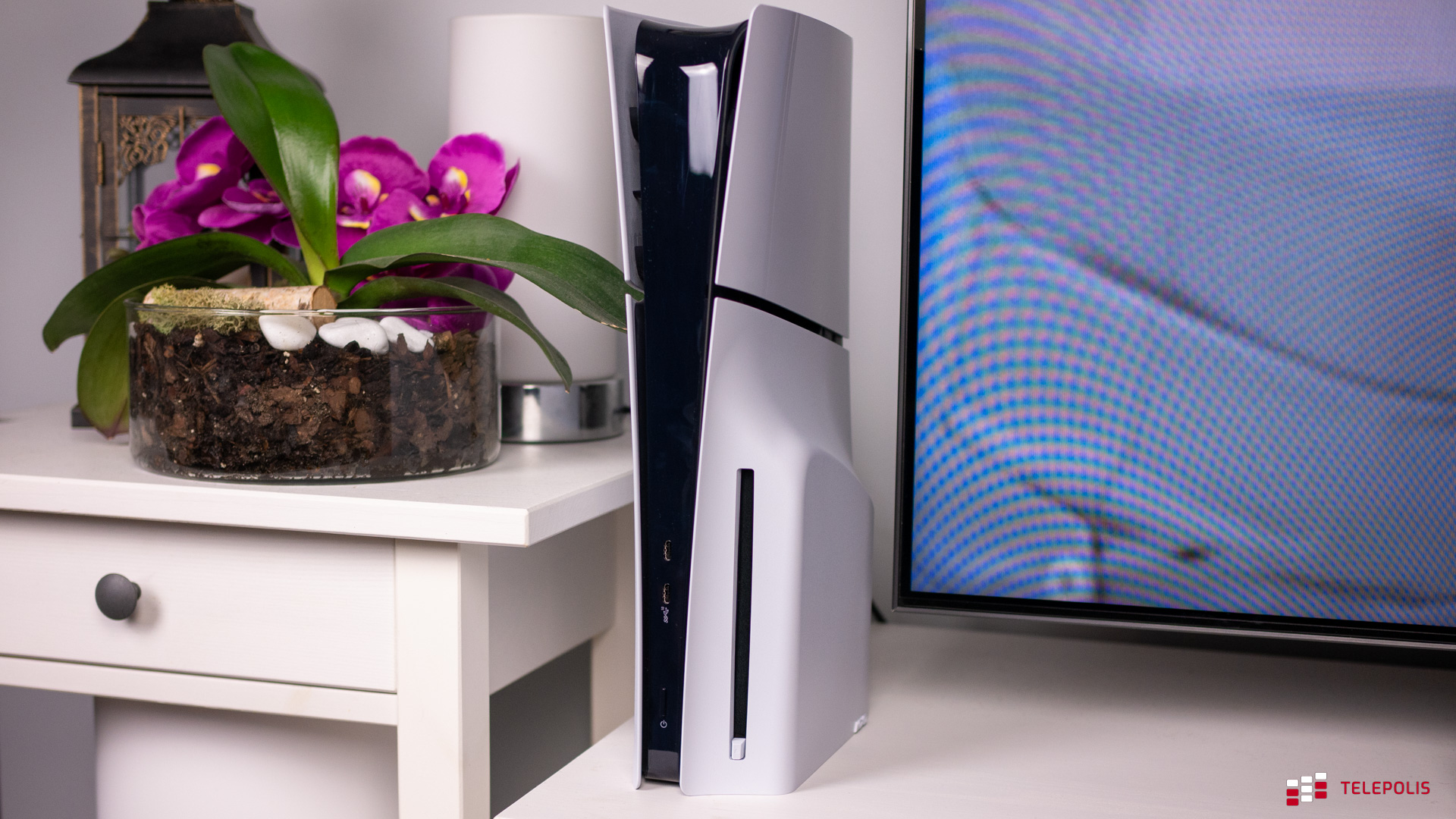 PlayStation 5 Slim – test. Schudła, za to wyrosły jej rogi