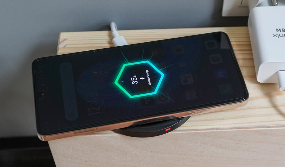 Smartfony Infinix naładujesz na odległość i w ekstremalnych temperaturach