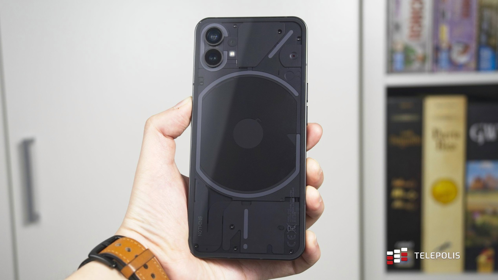 Tańszy Nothing Phone na zdjęciach. Może namieszać
