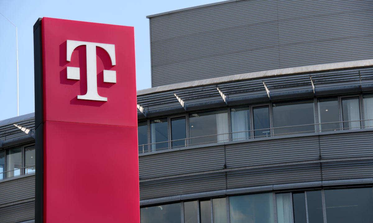 Deutsche Telekom to najcenniejsza marka telco, ale wszystkim rządzi Apple