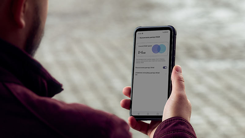 Hammer Blade V 5G, nowy pancerniak z 5G, eSIM i wymienną baterią