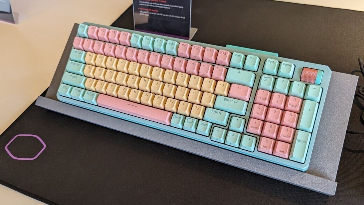 Cooler Master szykuje ciche i kolorowe klawiatury mechaniczne