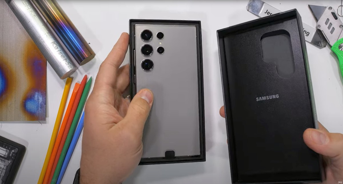 Galaxy S24 Ultra się nie łamie, czyli samsung na torturach u Zacka