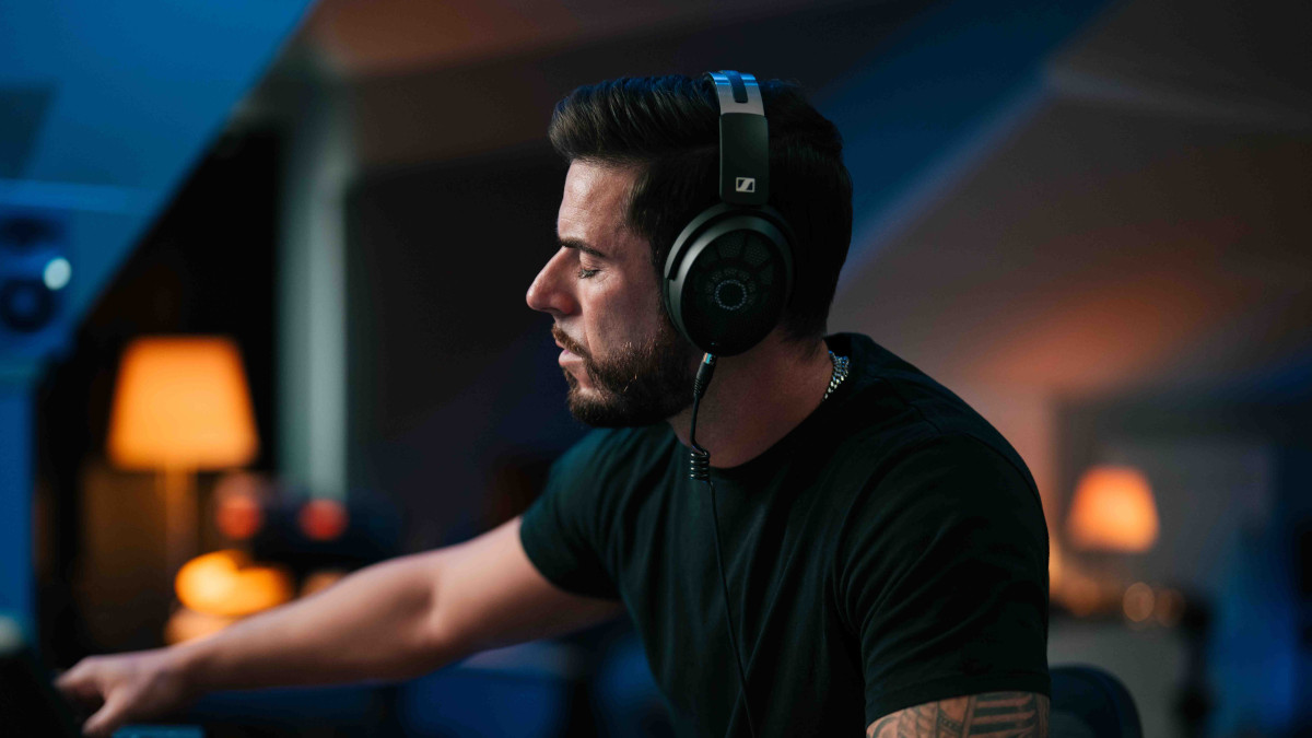 Tak wyglądają słuchawki dla profesjonalistów. Sennheiser ma nowy produkt