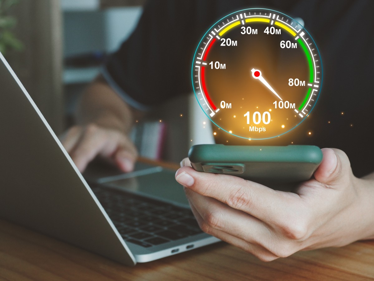 Kto miał najszybszy Internet w Polsce? SpeedTest podsumował 2023 rok