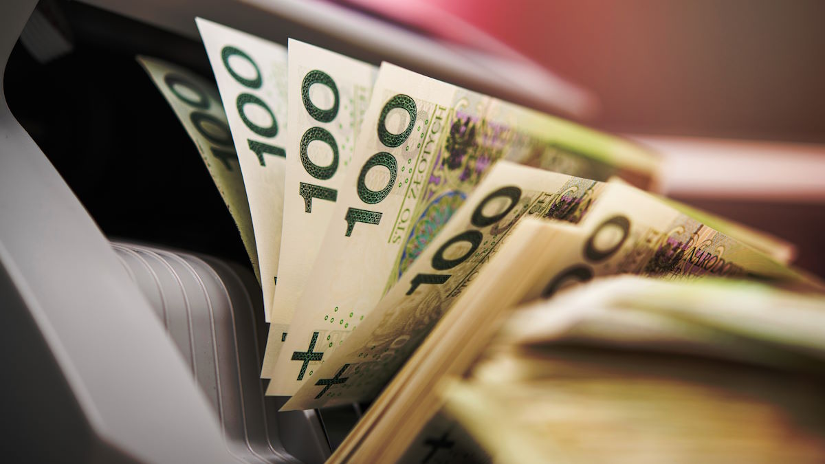 Zabiorą Polakom gotówkę? Banki tego właśnie chcą