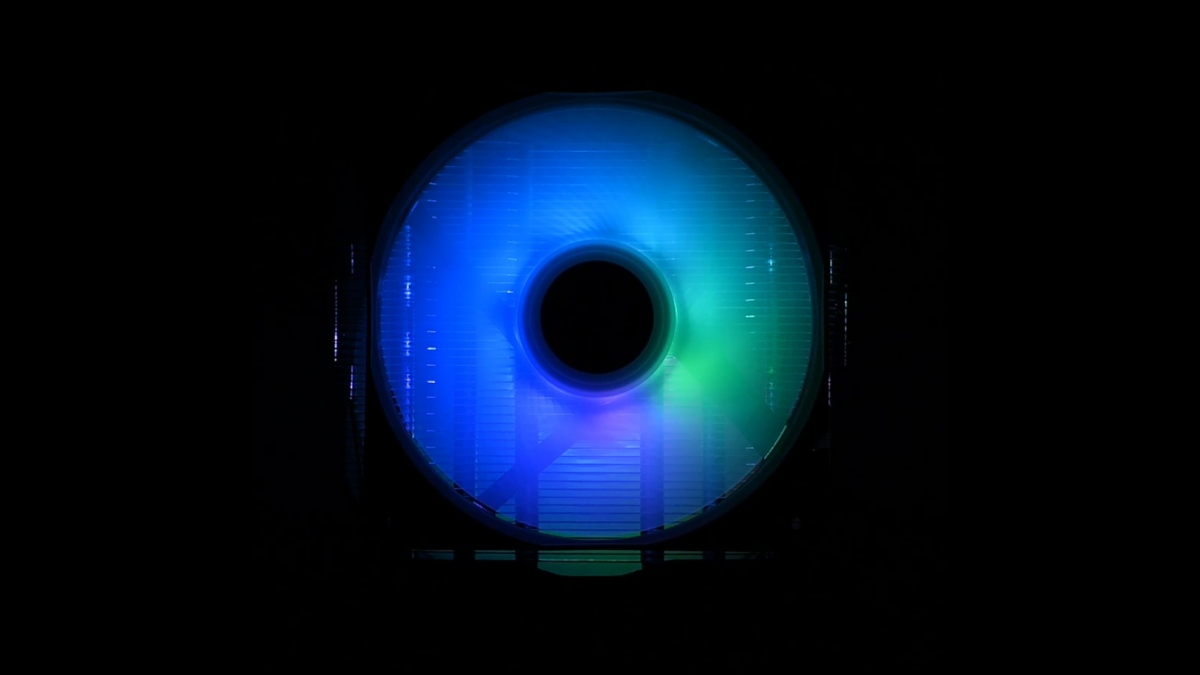 SilverStone ma cichy i wydajny sprzęt dla fanów RGB LED