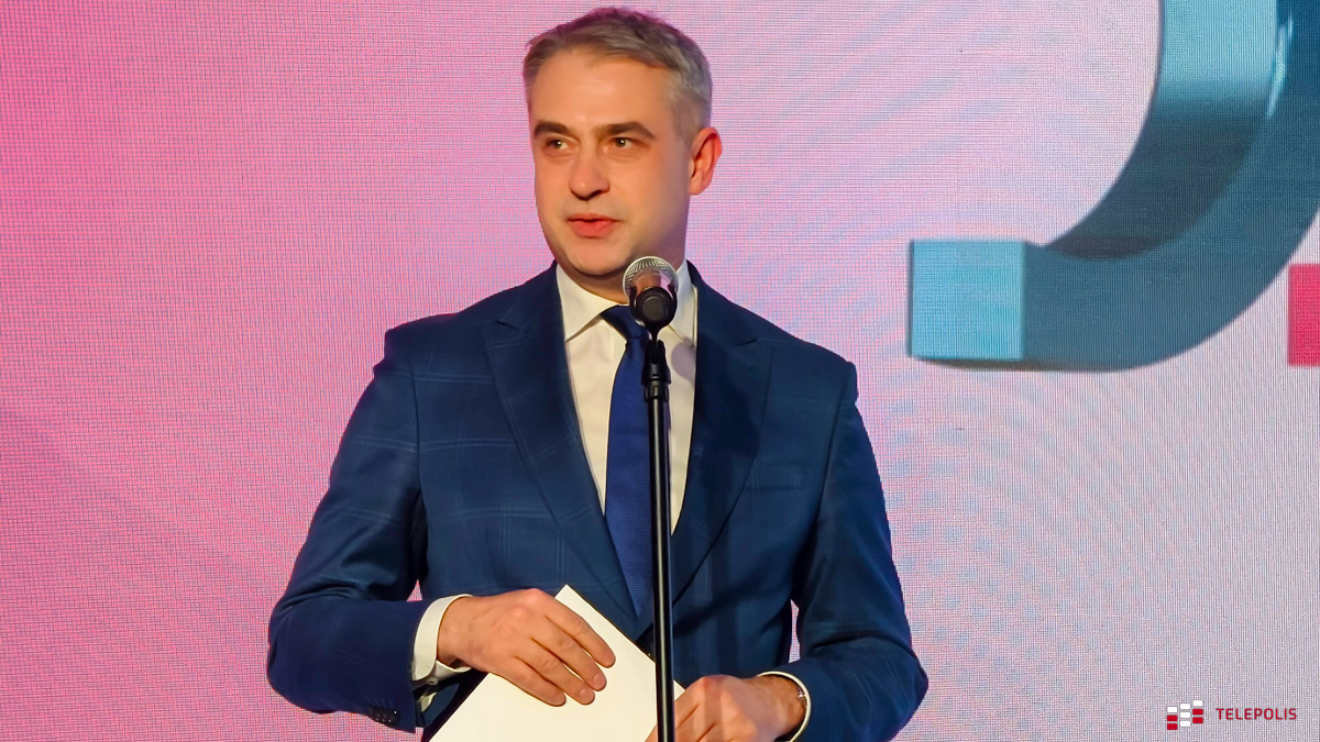 Rządowe laptopy w cieniu skandalu. Jest zawiadomienie do prokuratury