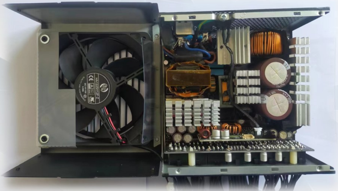 Raijintek Ampere to mocarne zasilacze o wysokiej sprawności