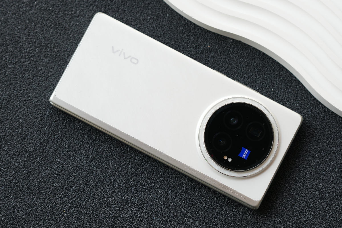 Vivo X Fold3 i X Fold3 Pro zadebiutowały. Znów Samsung ma problem