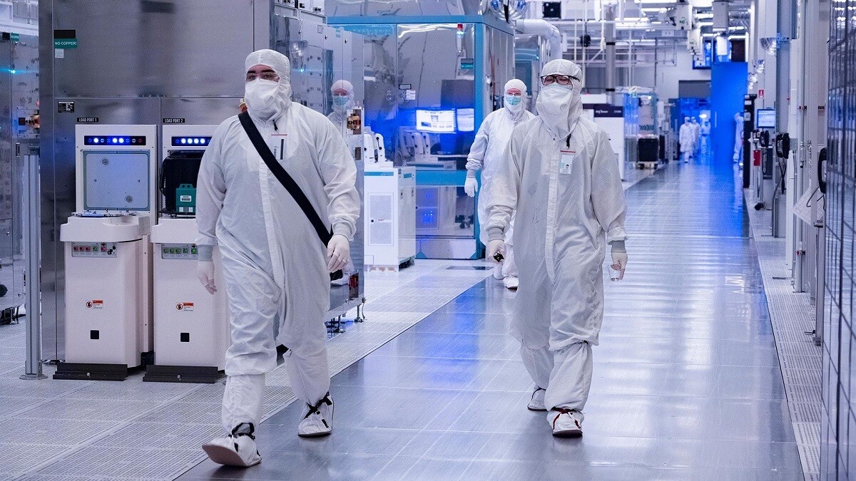 Intel chce wygryźć Samsunga. Rozmowy już trwają