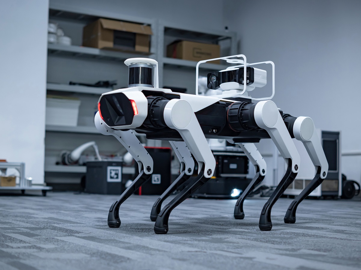 Lenovo tworzy własnego robota. Ma sześć nóg