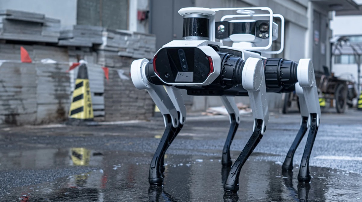 Lenovo tworzy własnego robota. Ma sześć nóg