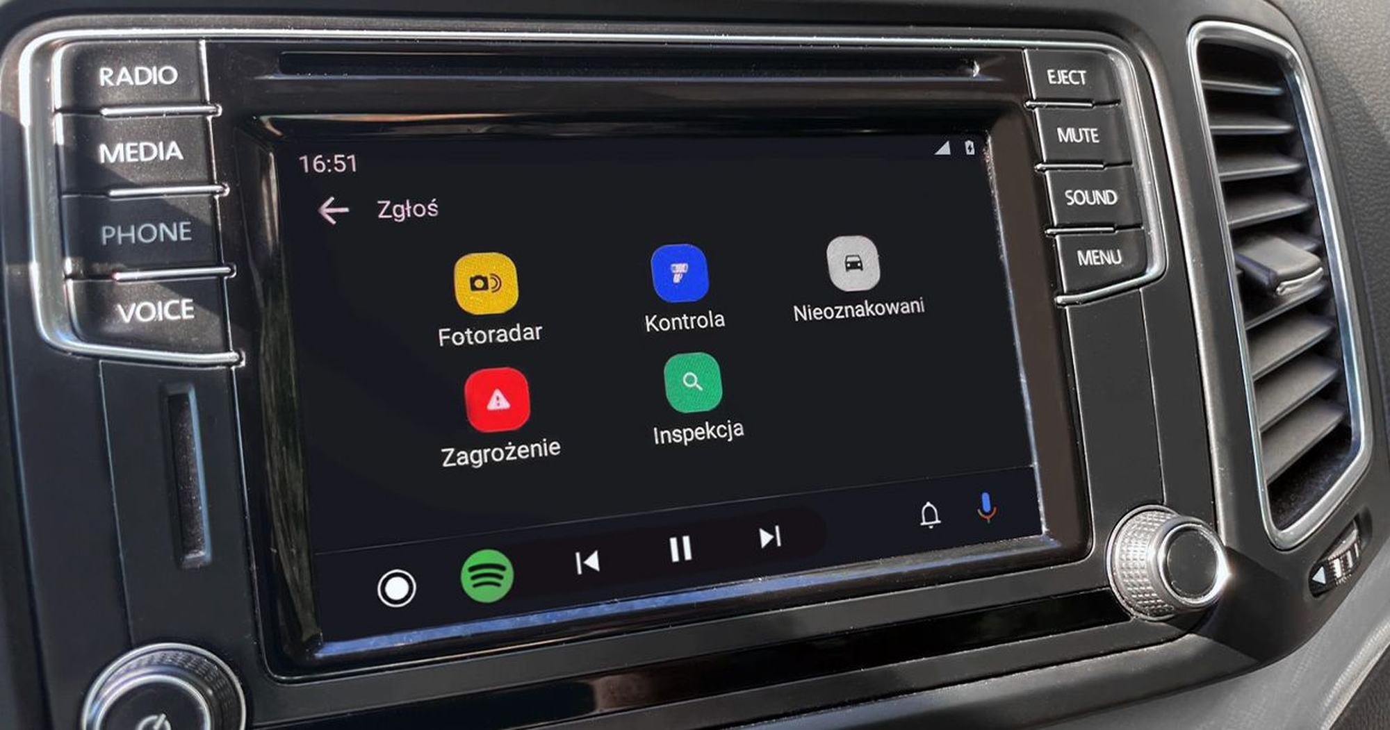 Yanosik dla Android Automotive? Jest na to szansa