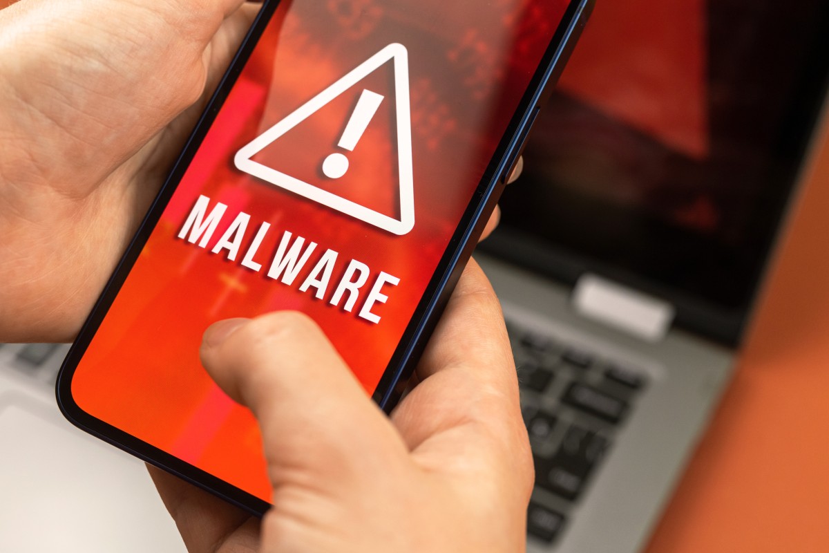 Pilnie łap za telefon. Zdemaskowano trzy szkodliwe aplikacje