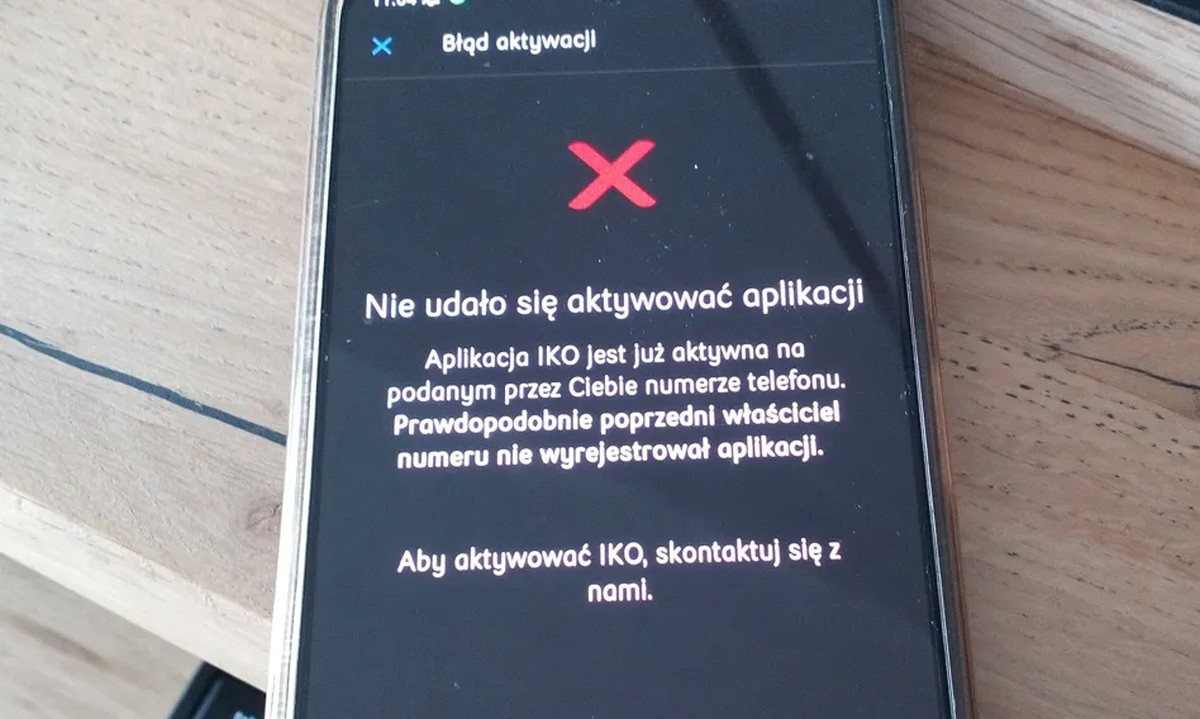 Niecodzienna przygoda klientki PKO BP, w tle numer telefonu