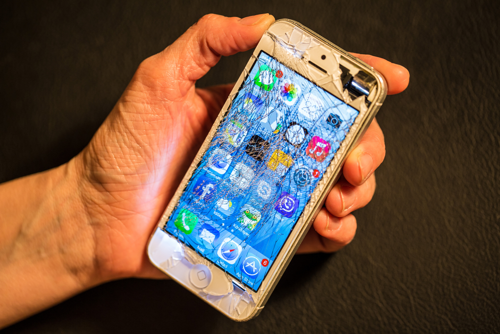 Użytkownicy iPhone'ów robią tak nagminnie. Tylko sobie szkodzą