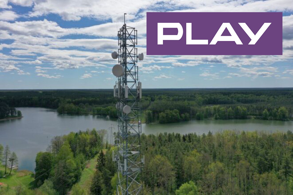 Majówka nad jeziorem? Z nowymi stacjami Play nie stracisz zasięgu