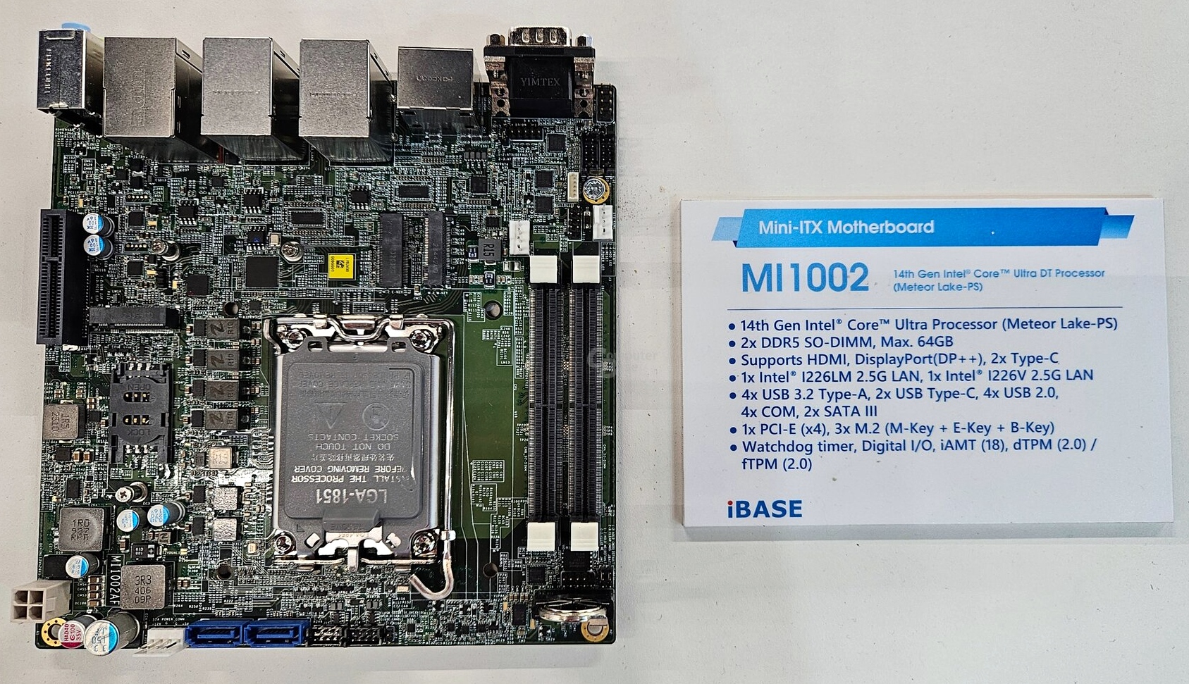 Tak wygląda Intel LGA 1851 z bliska. Premiera w tym roku