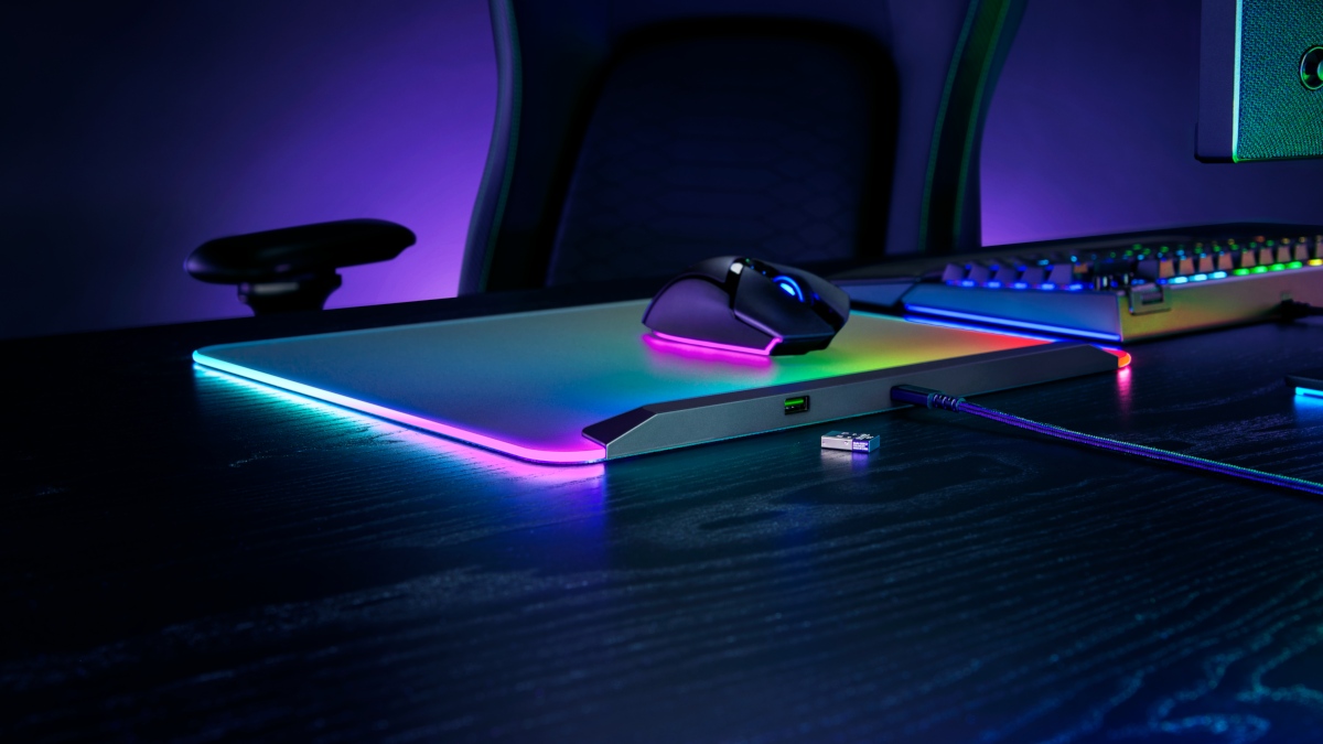 Razer Firefly V2 Pro, czyli bardzo drogo i kolorowo