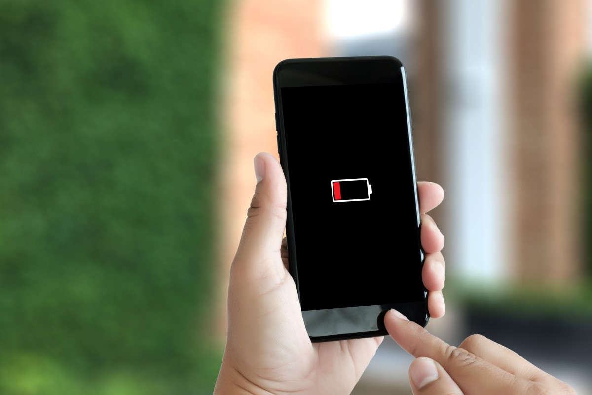 Jak wydłużyć czas pracy smartfonu? Naukowcy mają odpowiedź