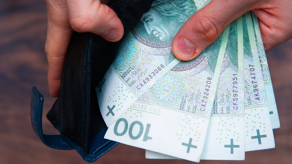 Rząd blokuje Polakom konta. Bank cię nie ochroni nawet, gdyby chciał