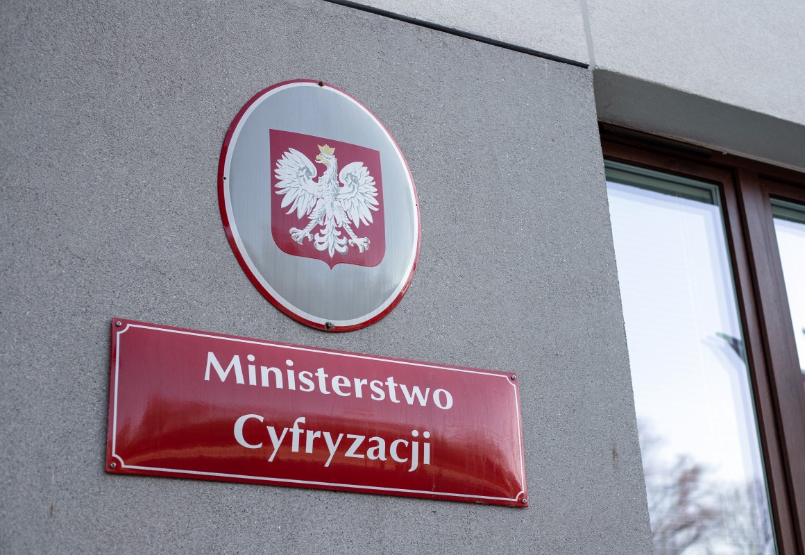 Szybki Internet w białych plamach po nowemu. Ruszyły konsultacje