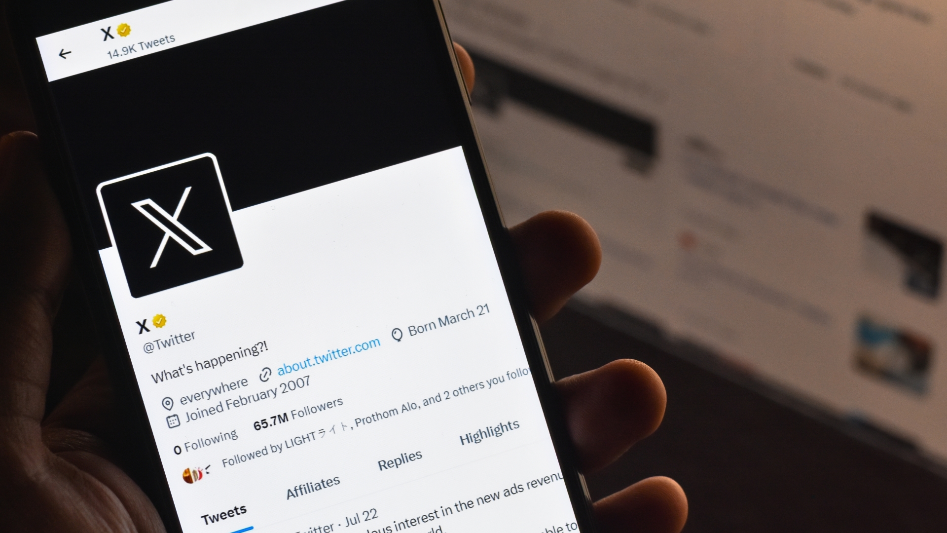 Już nie trzeba płacić za weryfikacje na X/Twitterze, ale jest warunek