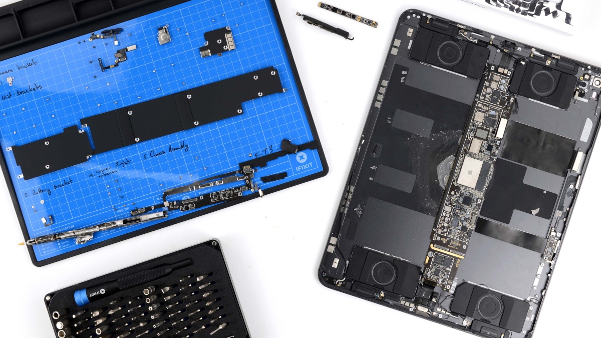 Apple znowu sztucznie ogranicza wydajność? Na to wygląda