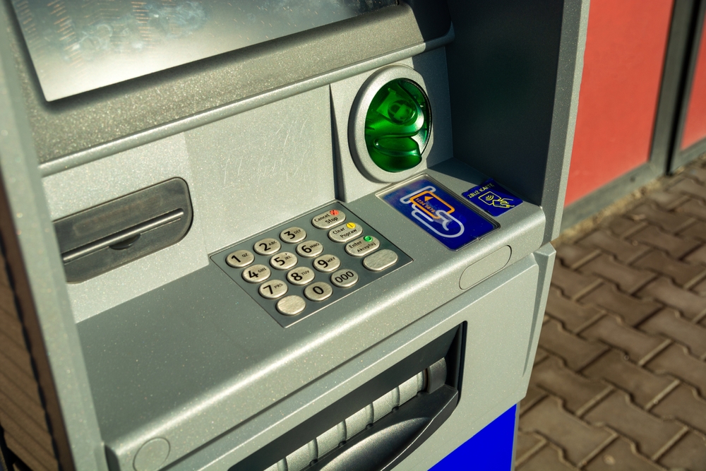 Zmiana w bankomatach. Skorzystają klienci znanego banku