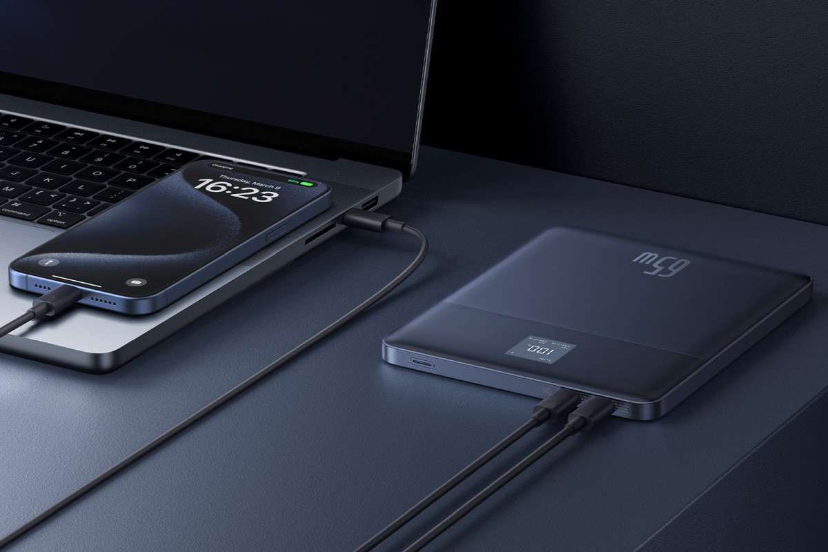 Baseus Blade2 debiutuje w Polsce. Zasili smartfon, a nawet laptopa