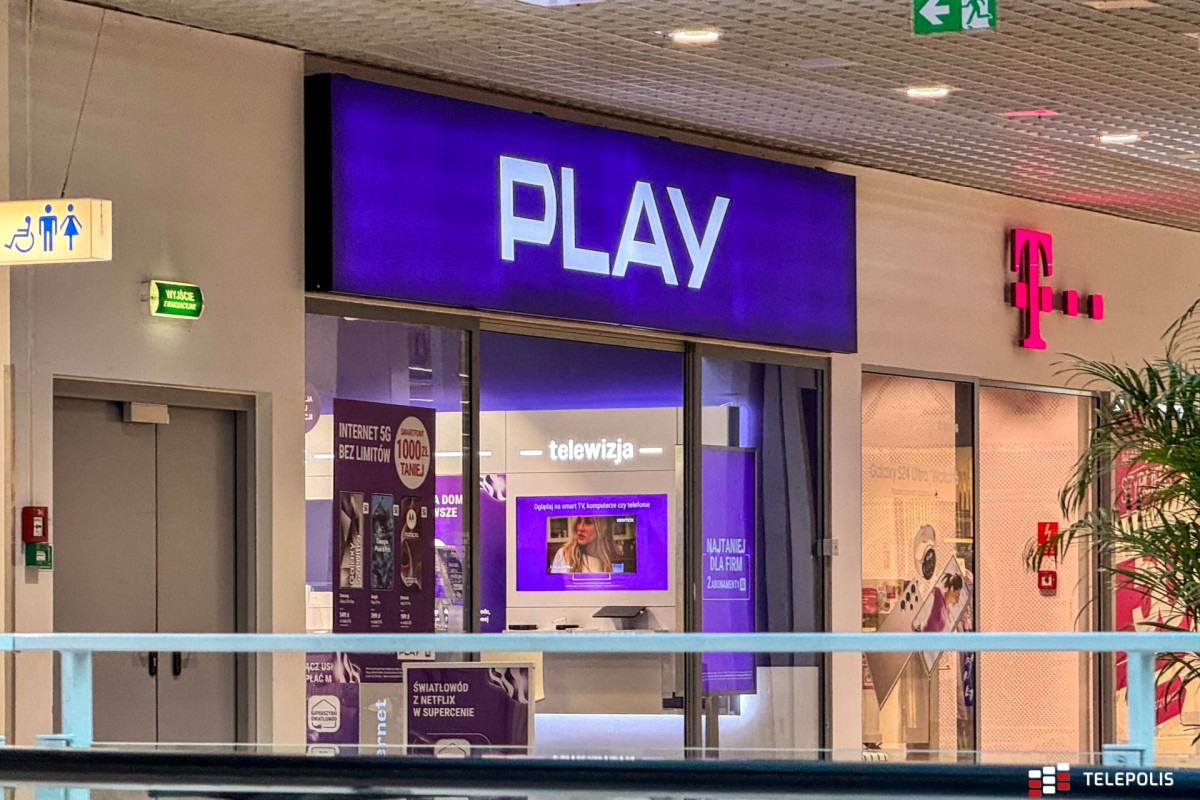 W Play zaoszczędzisz nawet 1000 zł rocznie. Sprawdź, co musisz zrobić