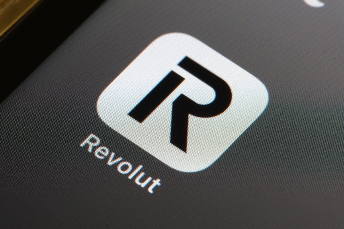 Revolut zmienia warunki opłat. Niezadowoleni mogą usunąć konto
