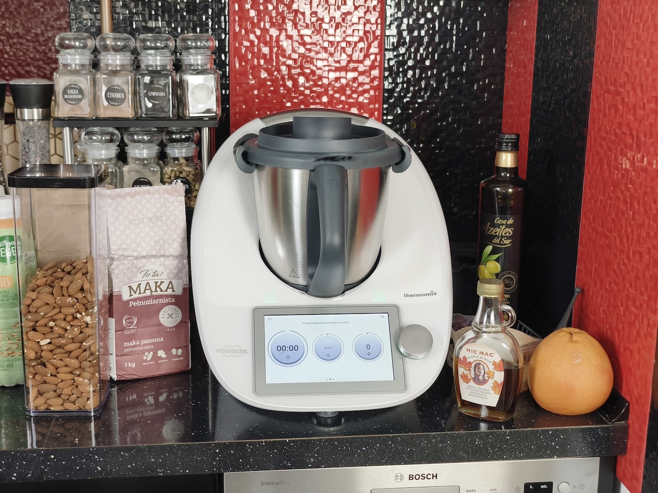 Thermomix opętał Polaków. Kupujemy je hurtowo