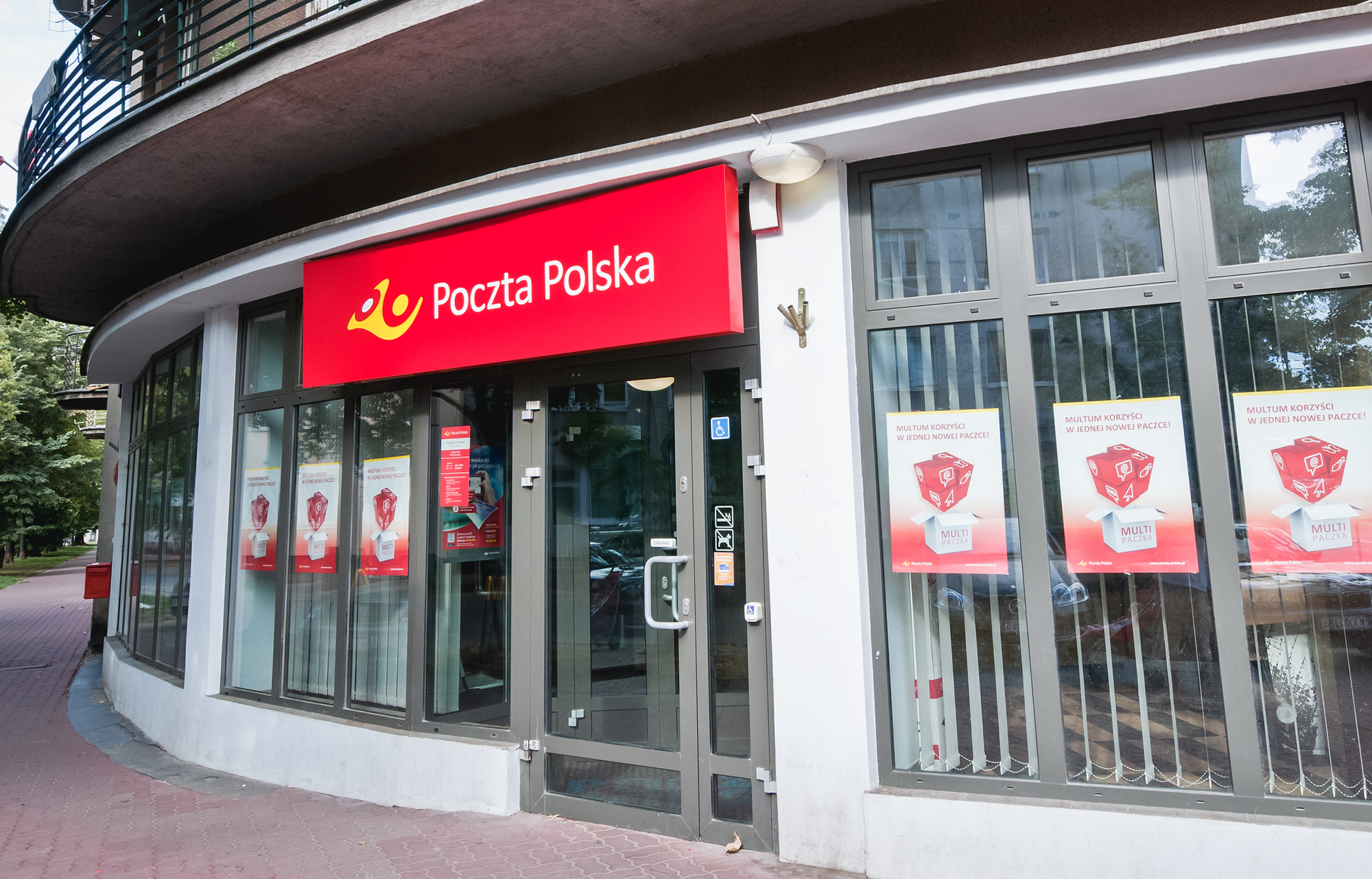 Polacy dostają powiadomienie o tajemniczej paczce. Nie waż się jej odbierać