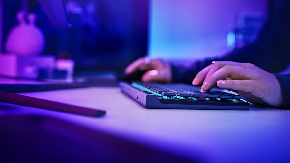 Logitech prezentuje nową, niskoprofilową klawiaturę dla graczy