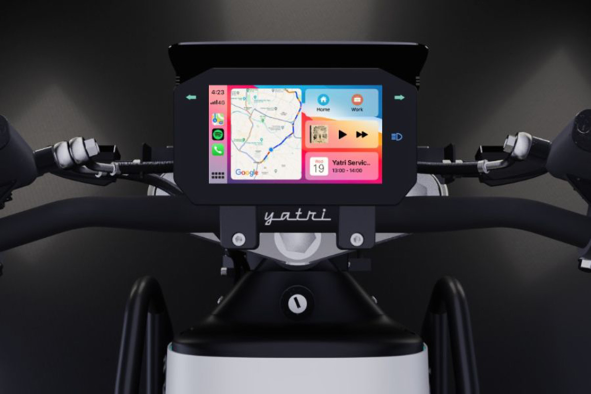 Pierwszy dwukołowiec z Apple CarPlay i Android Auto na pokładzie