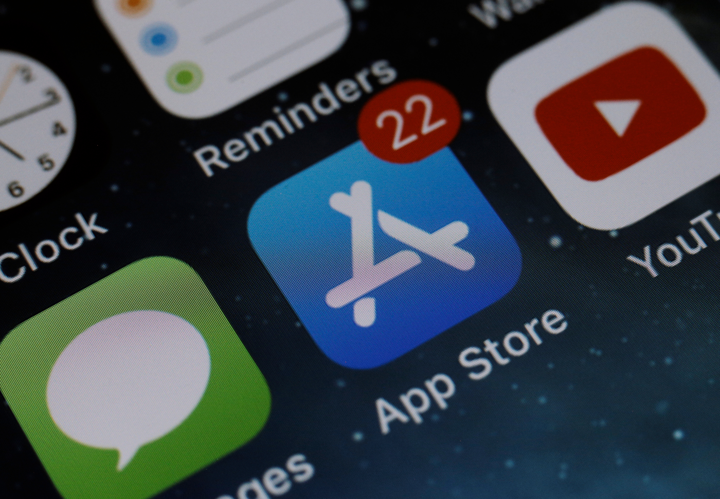 Oskarżenie za oskarżeniem. Apple łamie prawo UE