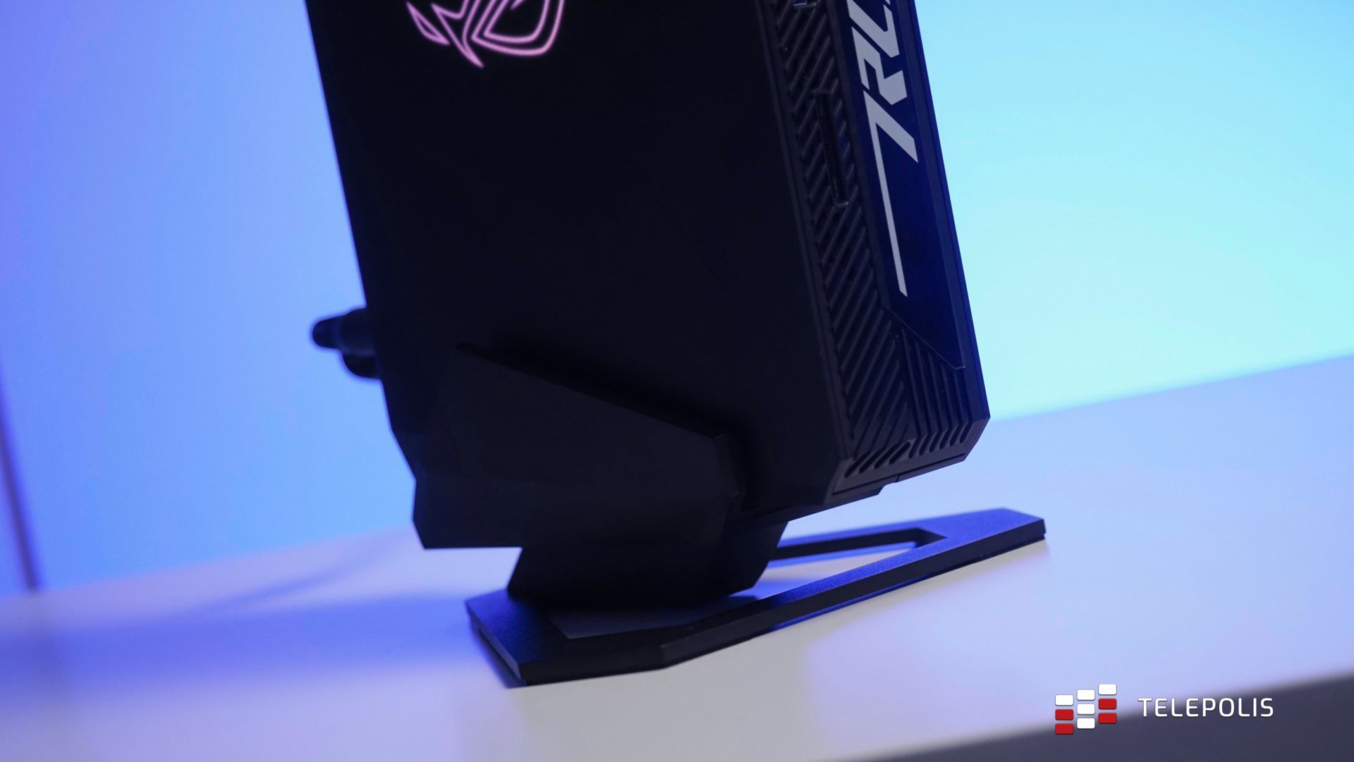 ASUS stworzył pogromcę konsol. Takiego komputera jeszcze nie widziałeś