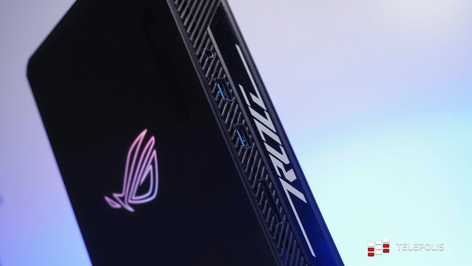 ASUS stworzył pogromcę konsol. Takiego komputera jeszcze nie widziałeś