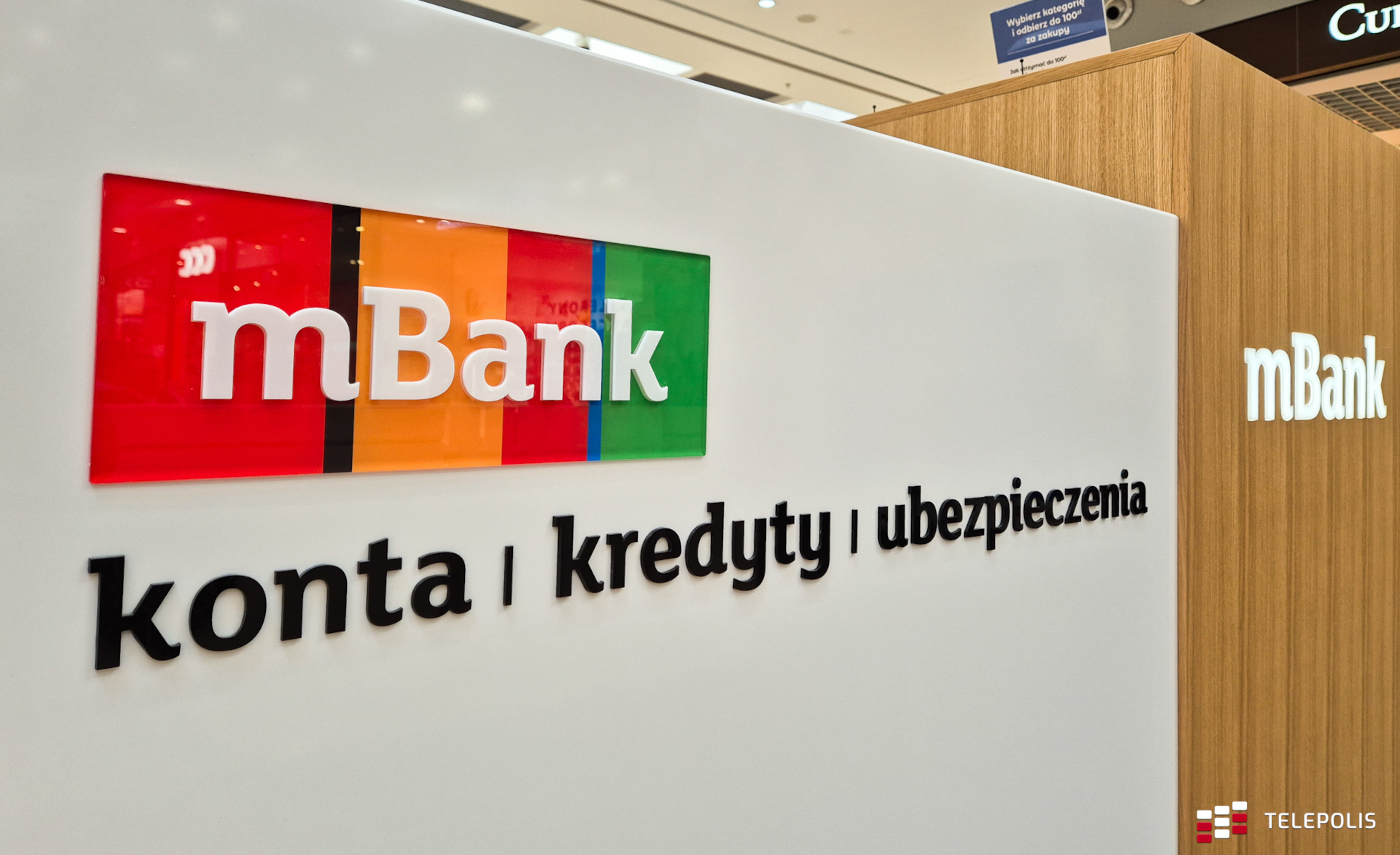 mBank oddaje klientom pieniądze. Poszło o bankomaty