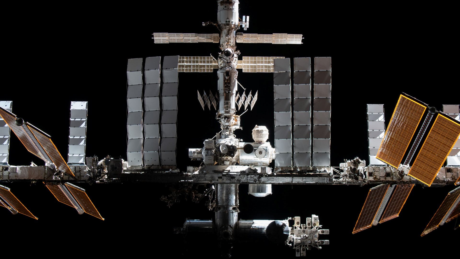Rosyjski satelita zagroził ISS. Astronauci musieli się schować