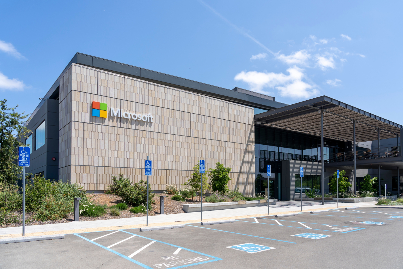 Wiceprezes Microsoftu chwali Polskę
