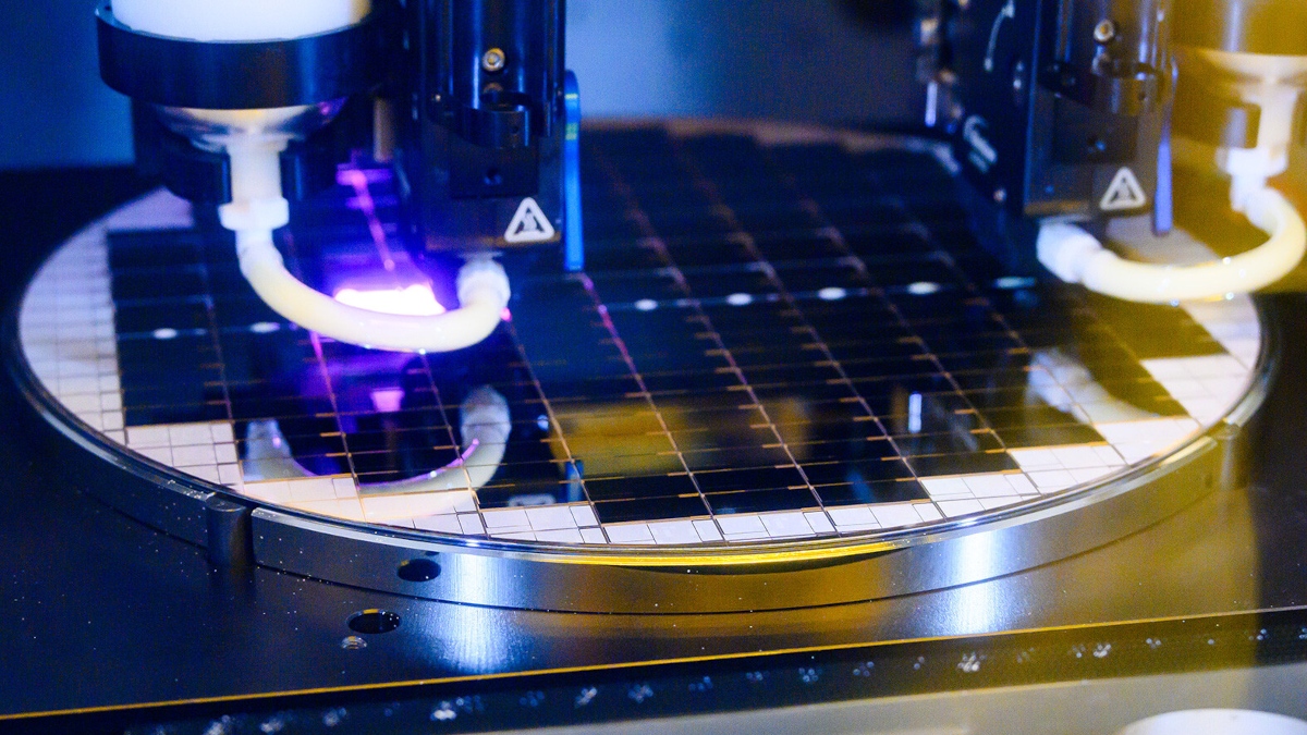 USA chce wykrwawić Chiny. Produkcja tylko na Zachodzie