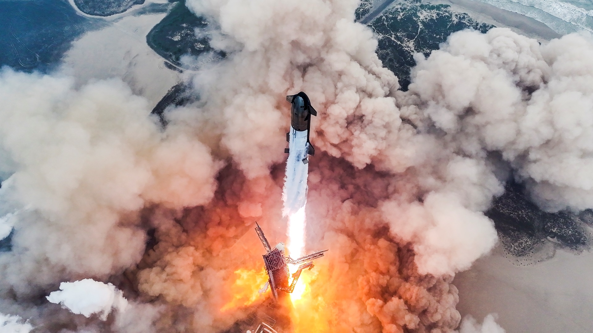 Spektakularny lot SpaceX Elona Muska. Wylądowali spaloną rakietą