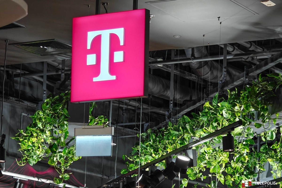 W T-Mobile kibicujesz BARDZIEJ! A światłowód z telewizją masz za 0 zł na 2 lata