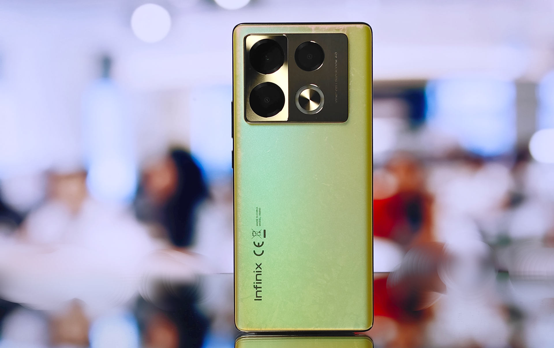 Nie przepłacaj, dobry smartfon kupisz poniżej 1500 zł. Oto polecane modele