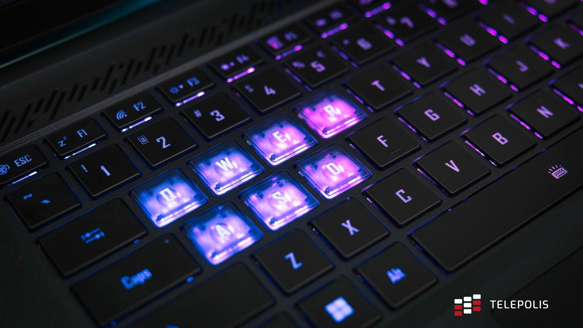 Wydajny laptop nie musi wyglądać jak przystrojona remiza. Gigabyte AORUS 16X - przegląd