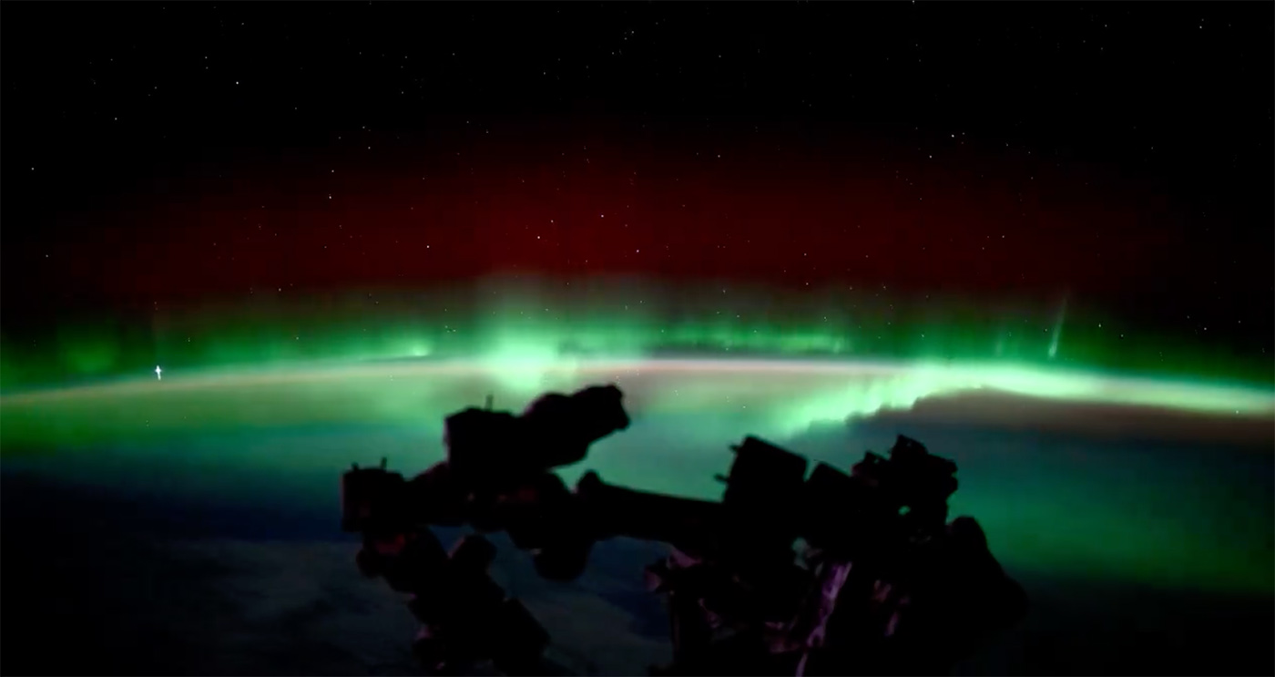 Zorza, meteory i satelity: Spektakularny film z ISS